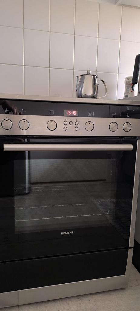 Siemens fornuis, Witgoed en Apparatuur, Fornuizen, Ophalen, Gebruikt, 60 cm of meer, 4 kookzones