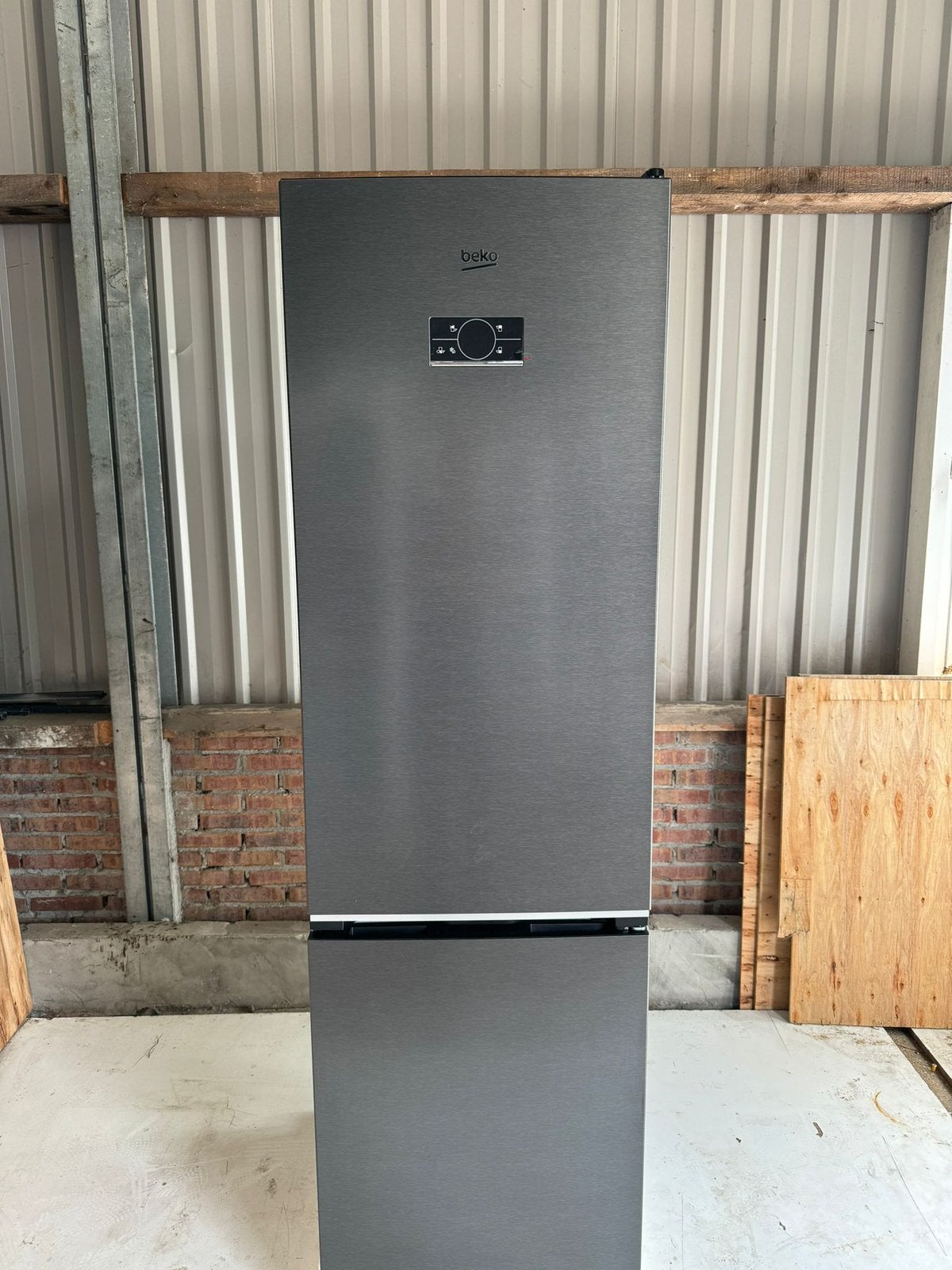 Nieuwe koelvriescombinaties, A+++, No Frost, 1 jaar garantie, Witgoed en Apparatuur, Ophalen, 200 liter of meer, Met aparte vriezer