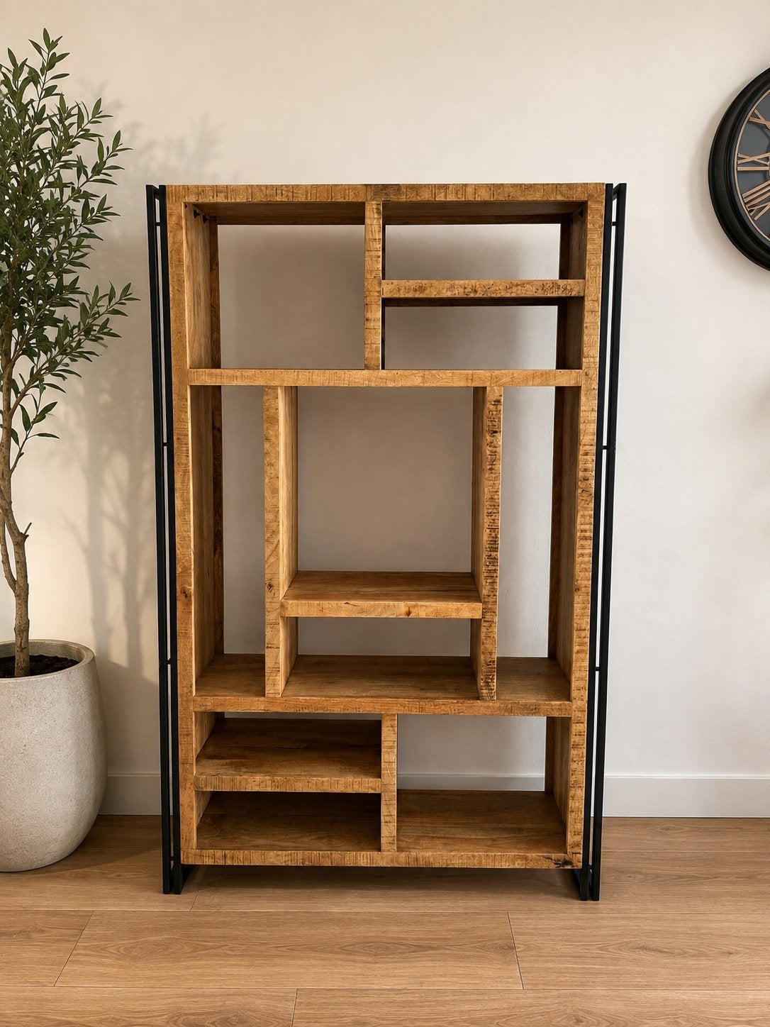 Massieve Mango Houten Vakkenkast met Zwart Metalen Frame, Huis en Inrichting, Kasten | Boekenkasten, Ophalen, Met plank(en), 100 tot 150 cm
