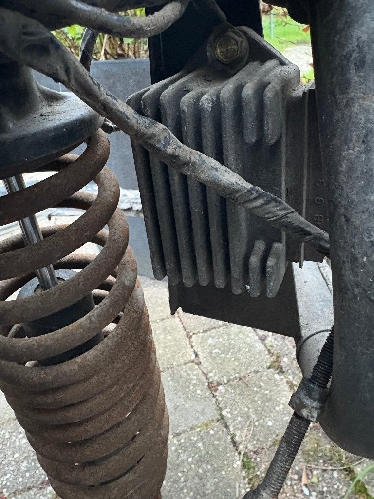 Piaggio 125-180cc 2 takt spanningsregelaar origineel, Ophalen of Verzenden, Gebruikt, Overige typen, Piaggio