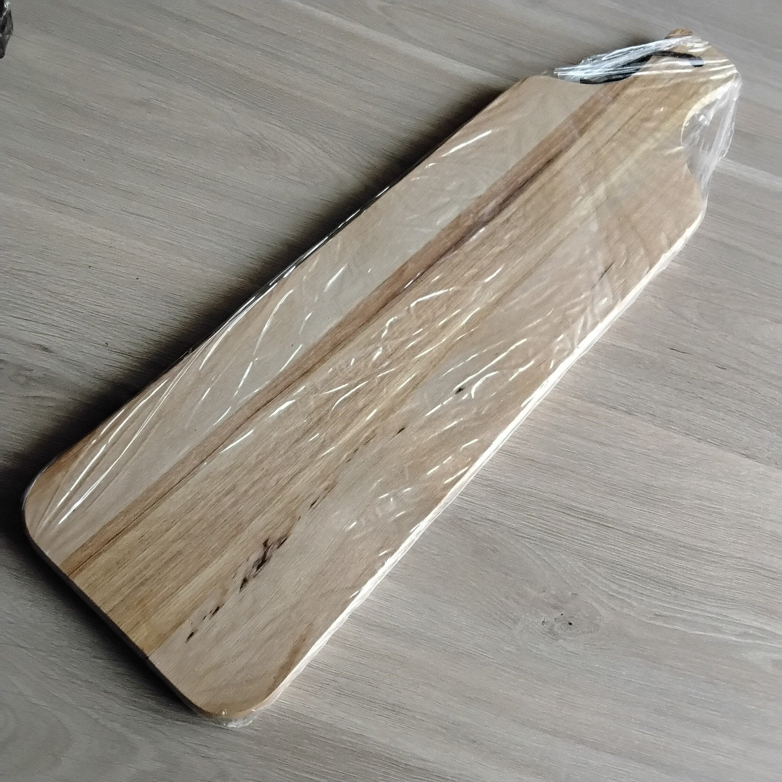 Houten Borrel-/hapjesplank - Nieuw in Seal - 50x14 cm, Hout, Snij-/serveerplank, Nieuw, Ophalen of Verzenden