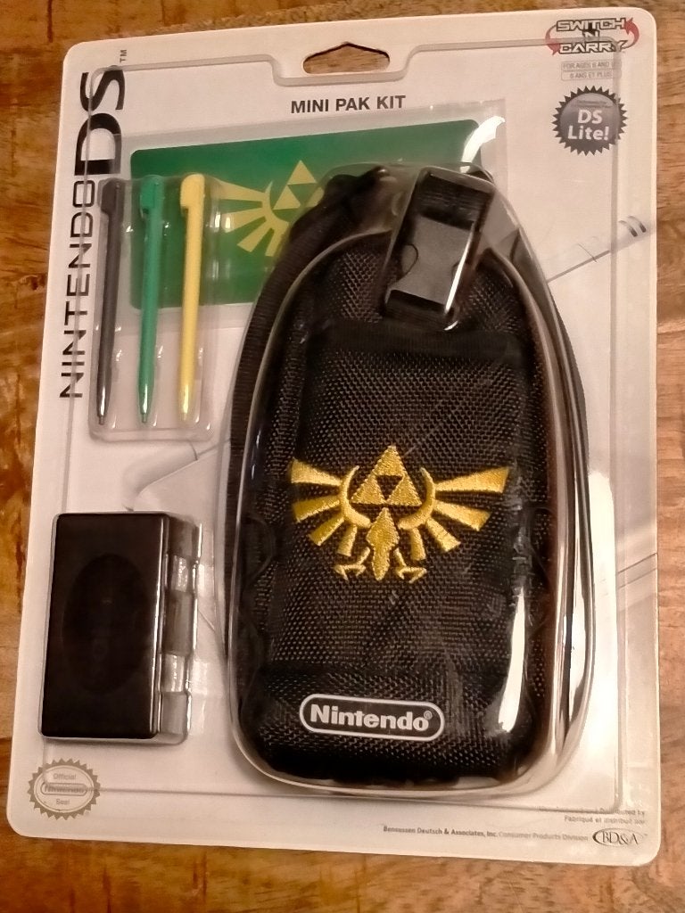 Nintendo DS Lite Mini pak Kit setje tasje hoesje game, Spelcomputers en Games, Ophalen of Verzenden, Zo goed als nieuw, DS Lite