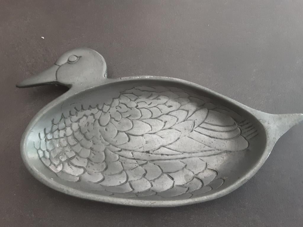 Tinnen schaaltje, Ophalen