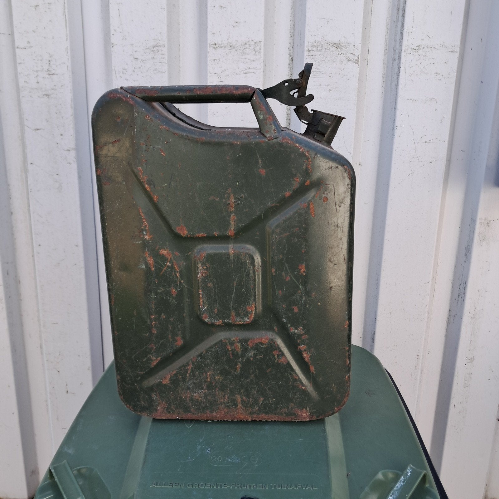 jerrycan 20 liter metaal, Ophalen, Gebruikt