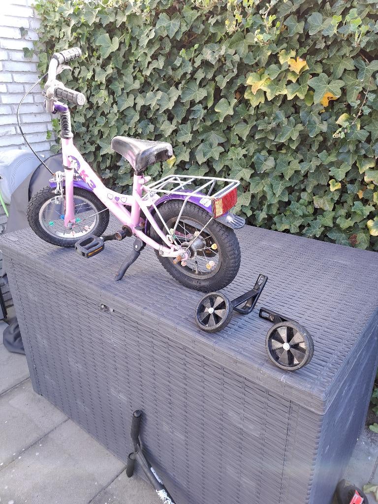 K3 kinderfiets meisje, Ophalen, Terugtraprem, Zijwieltjes, Gebruikt