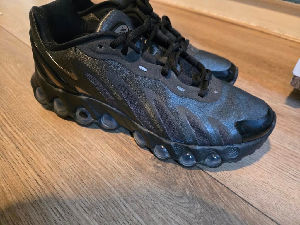 Nike Air Max DN - Maat 41 - Zo goed als nieuw, Ophalen of Verzenden, Zo goed als nieuw, Nike, Sneakers of Gympen