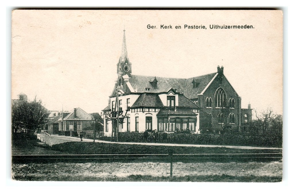 Uithuizermeeden, Ger. Kerk en Pastorie, Ophalen of Verzenden, Voor 1920, Gelopen, Groningen