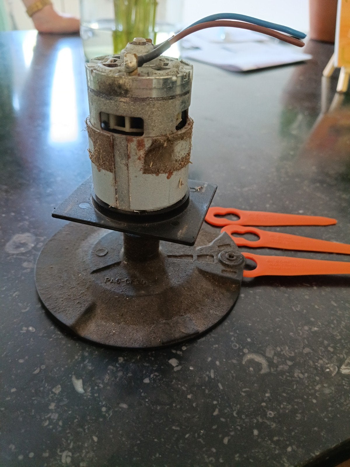 DC motor van accu bosmaaier, Ophalen, Gebruikt, Accu