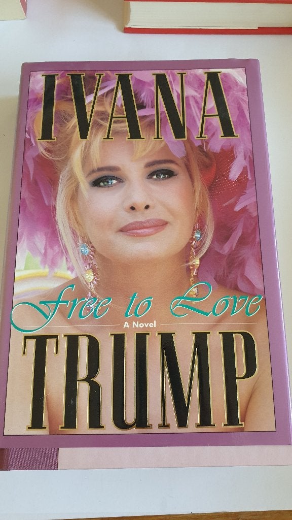 0738 free to love ivana trump .. Engelstalig, Verzenden