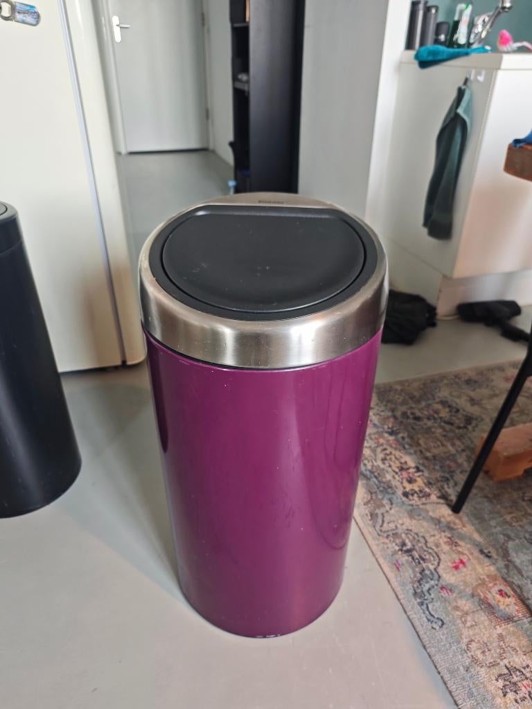 Brabantia 40L zwarte prullenbak, Ophalen, Gebruikt, 40 liter of meer, Metaal