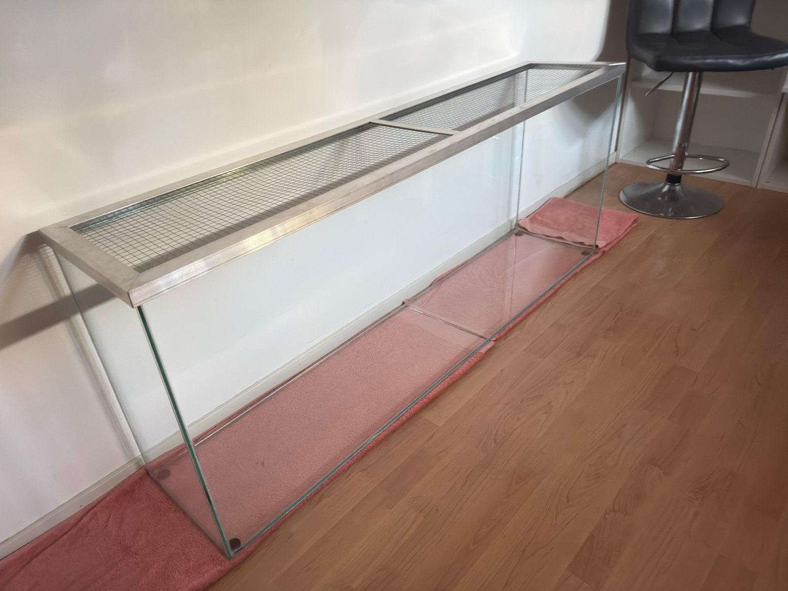 Groot knaagdier verblijf / hok van glas., Dieren en Toebehoren, Knaagdieren en Konijnen | Hokken en Kooien, Ophalen, 60 tot 90 cm