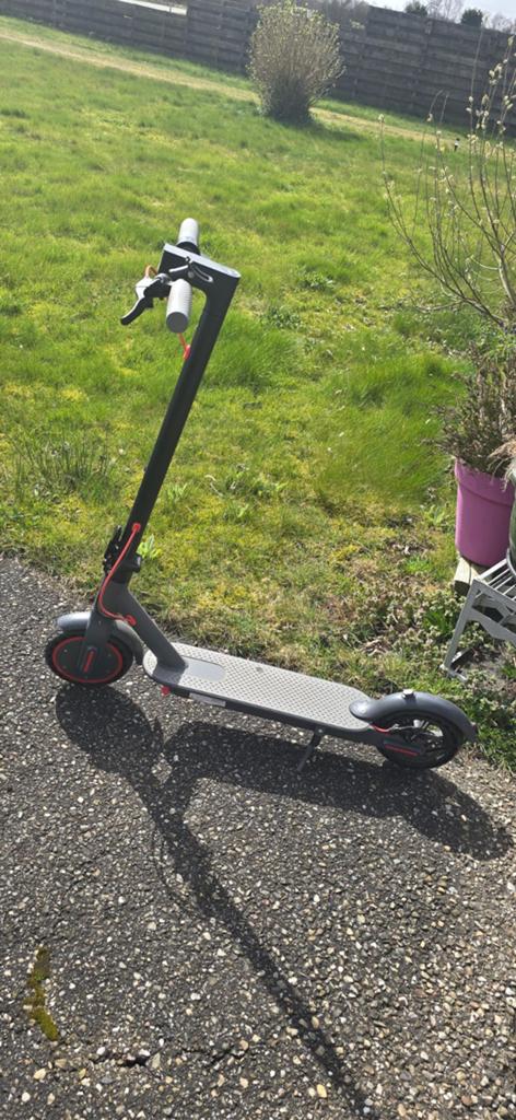 Elektrische step, Fietsen en Brommers, Elektrische fietsen, Ophalen of Verzenden, Gebruikt, Overige merken