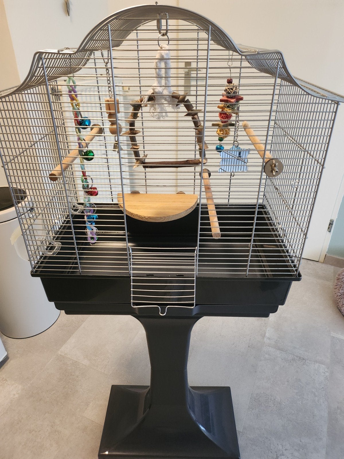 Zeer mooie vogelkooi, Dieren en Toebehoren, Vogels | Hokken en Kooien, Ophalen, Zo goed als nieuw, Metaal, Vogelkooi