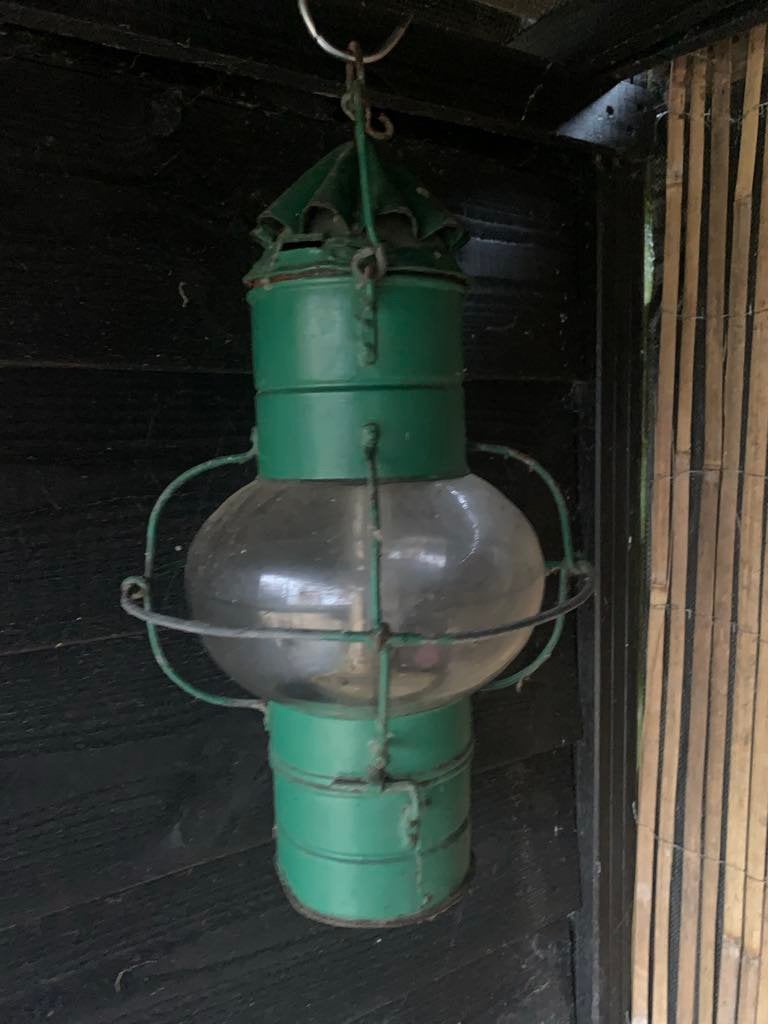 Oude tuinlamp, Ophalen