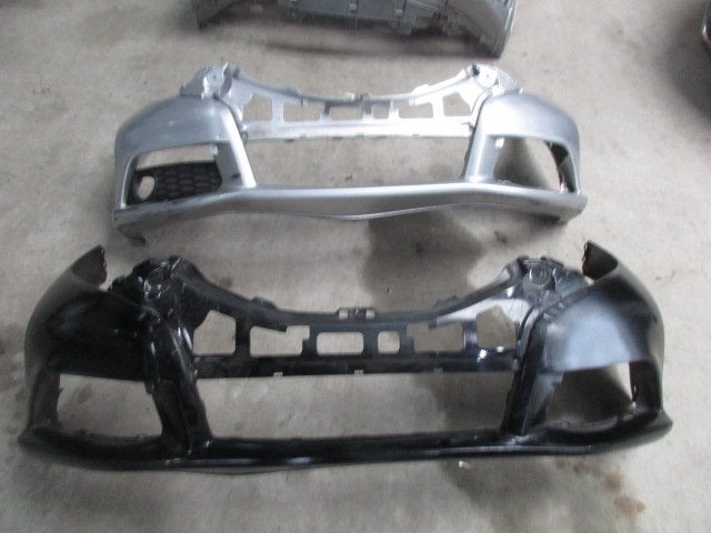 voorbumper civic mk9 pdc hatchb vanaf 2011 71101-tv0-2z00 2x, Niet ingevuld, Honda, Gebruikt, Niet ingevuld