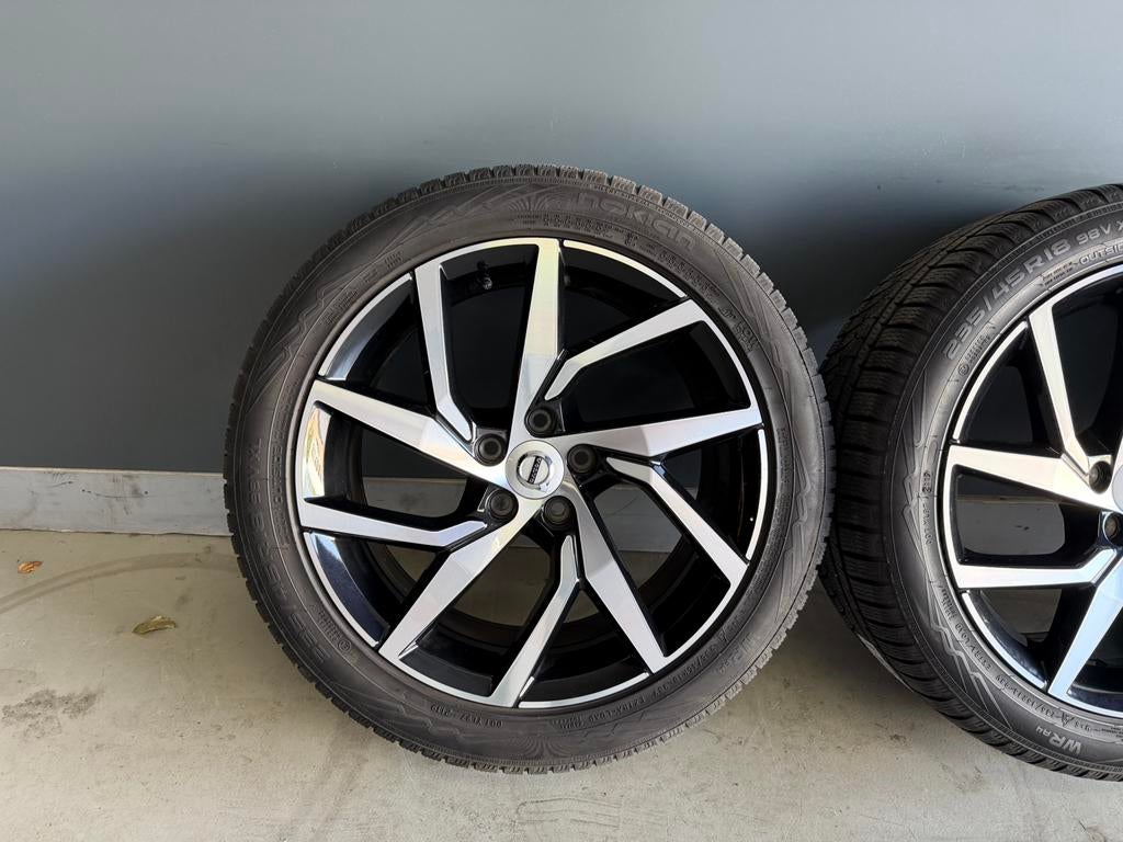 Volvo v60 S60 18 inch R Design velgen Origineel 5x108 nette, Ophalen of Verzenden, 18 inch, Banden en Velgen