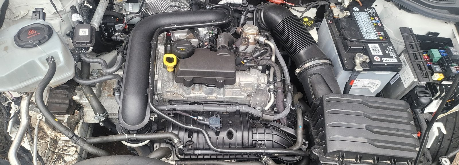 Complete motor met 6 bak 1.0 tsi motorcode DLA  1250 euro., Ophalen, Volkswagen