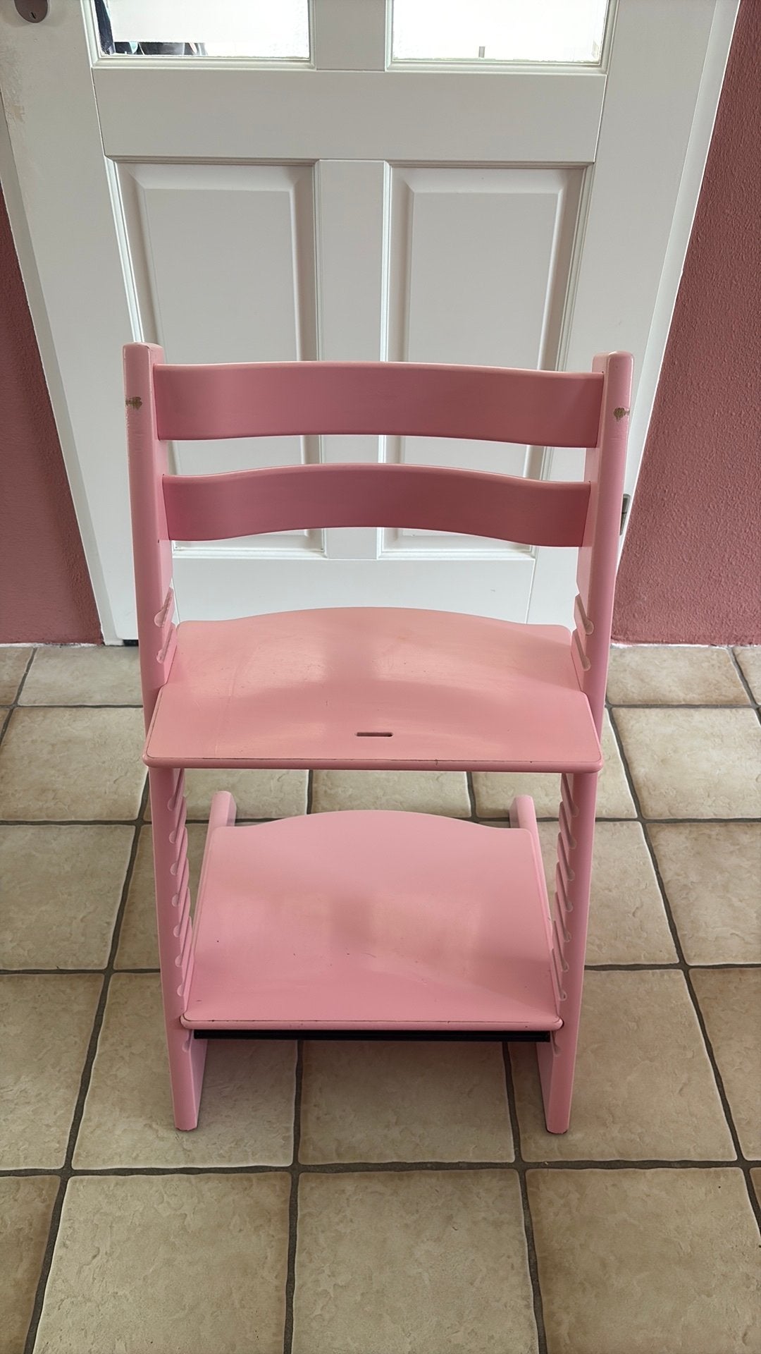 Stokke tripp trapp kinderstoel in originele roze kleur, Kinderen en Baby's, Kinderstoelen, Ophalen, Gebruikt, Meegroeistoel