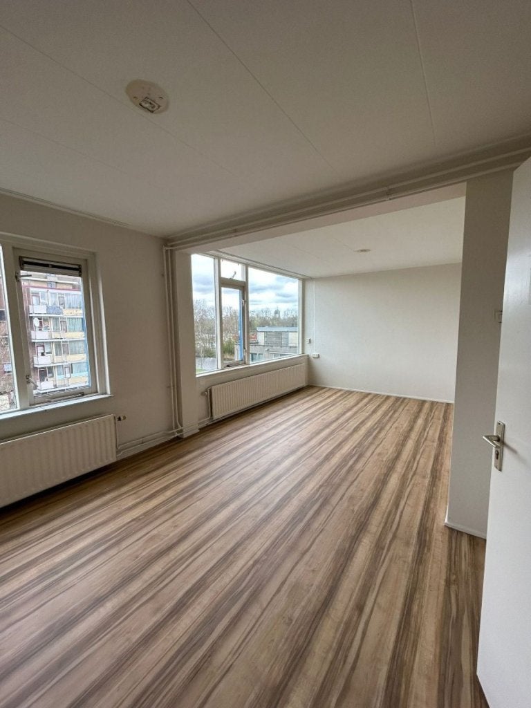 NIEUW! Woonruimte te huur Jan Thijssenstraat, Vlaardingen, Huizen en Kamers