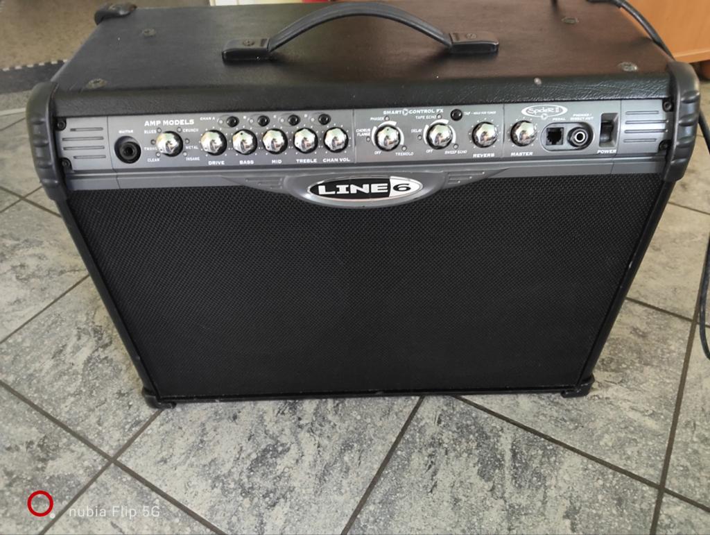Line 6 Spider II Stereo 2x120W Gitaarversterker, Muziek en Instrumenten, Ophalen of Verzenden