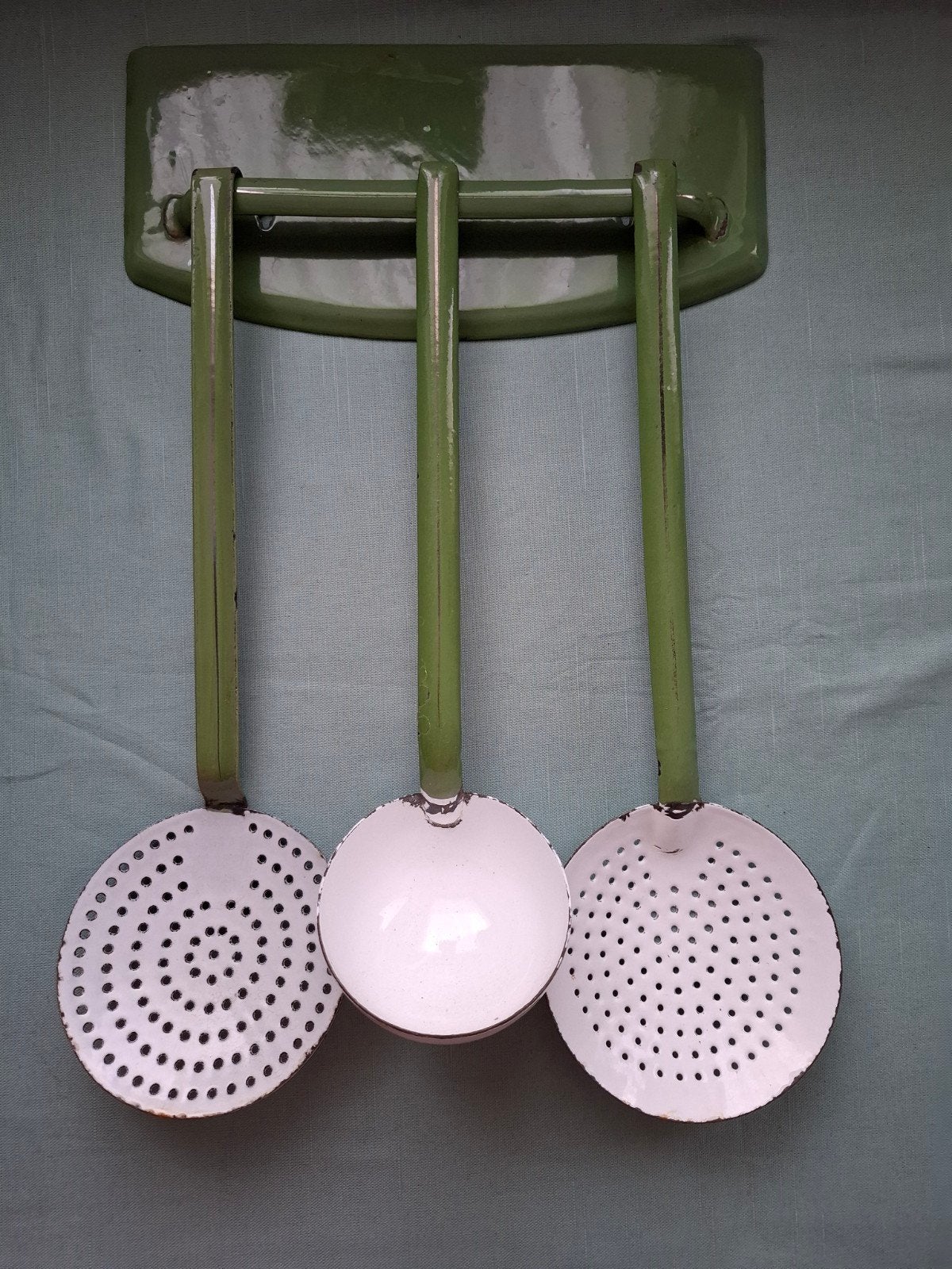 groen emaille lepelrekje met lepels, Ophalen of Verzenden