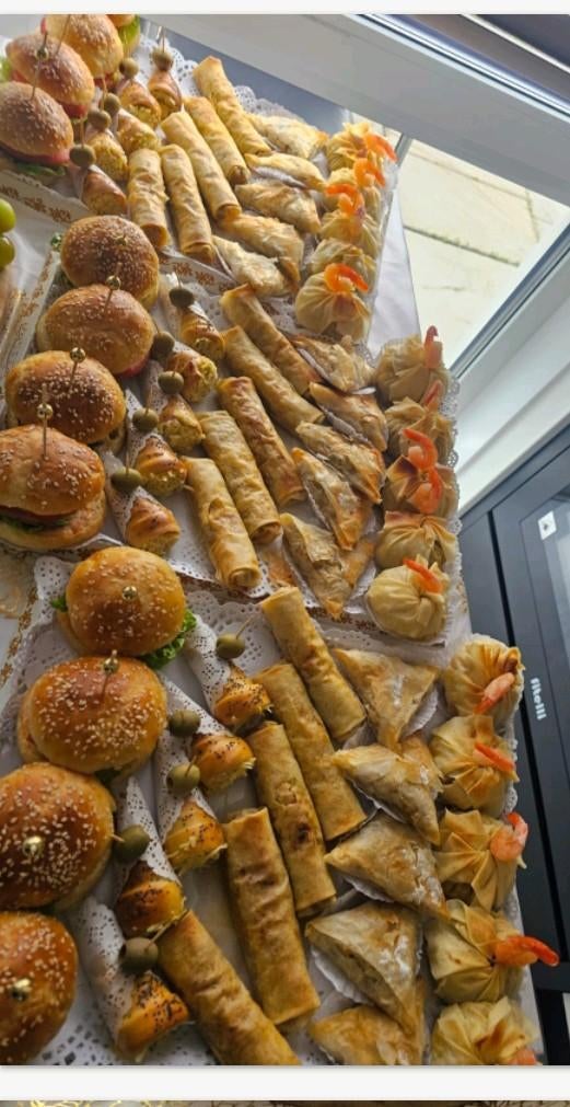 Marokkaanse hapjes (eten), Ophalen