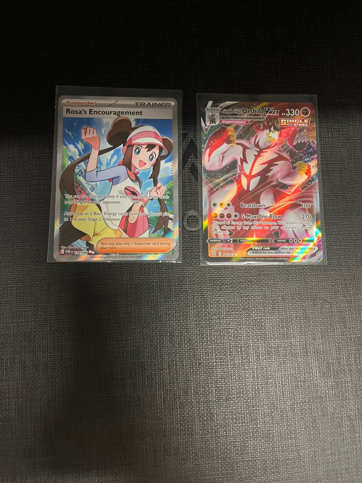 Pokémon kaarten: Rosa's Encouragement & Urshifu VMAX, Ophalen of Verzenden, Zo goed als nieuw, Meerdere kaarten