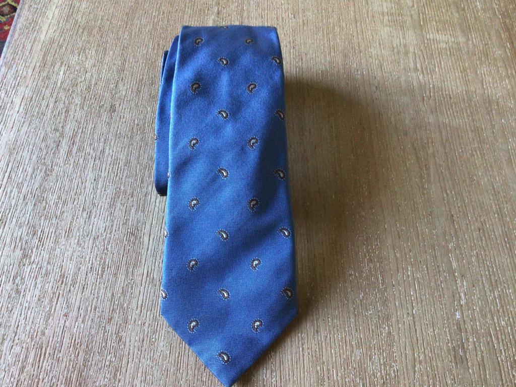 Vintage Tommy Hilfiger stropdas, paisley motief, lichtblauw., Ophalen of Verzenden, Zo goed als nieuw, Blauw