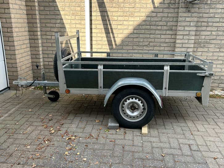 Degelijke aanhangwagen met res.wiel (binnenmaat 200x105 cm), Ophalen, Gebruikt