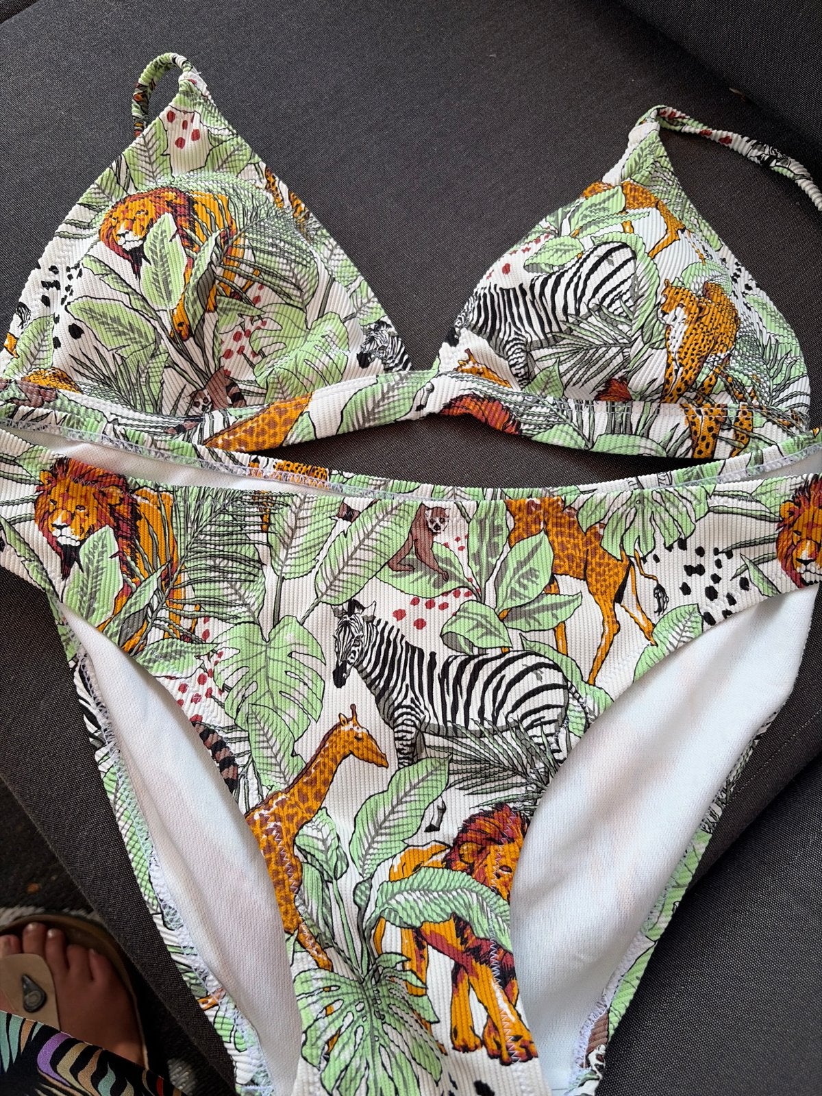 Hema Bikini met dierenprint - Mt M/L, Ophalen of Verzenden, Zo goed als nieuw, Meerkleurig, Bikini