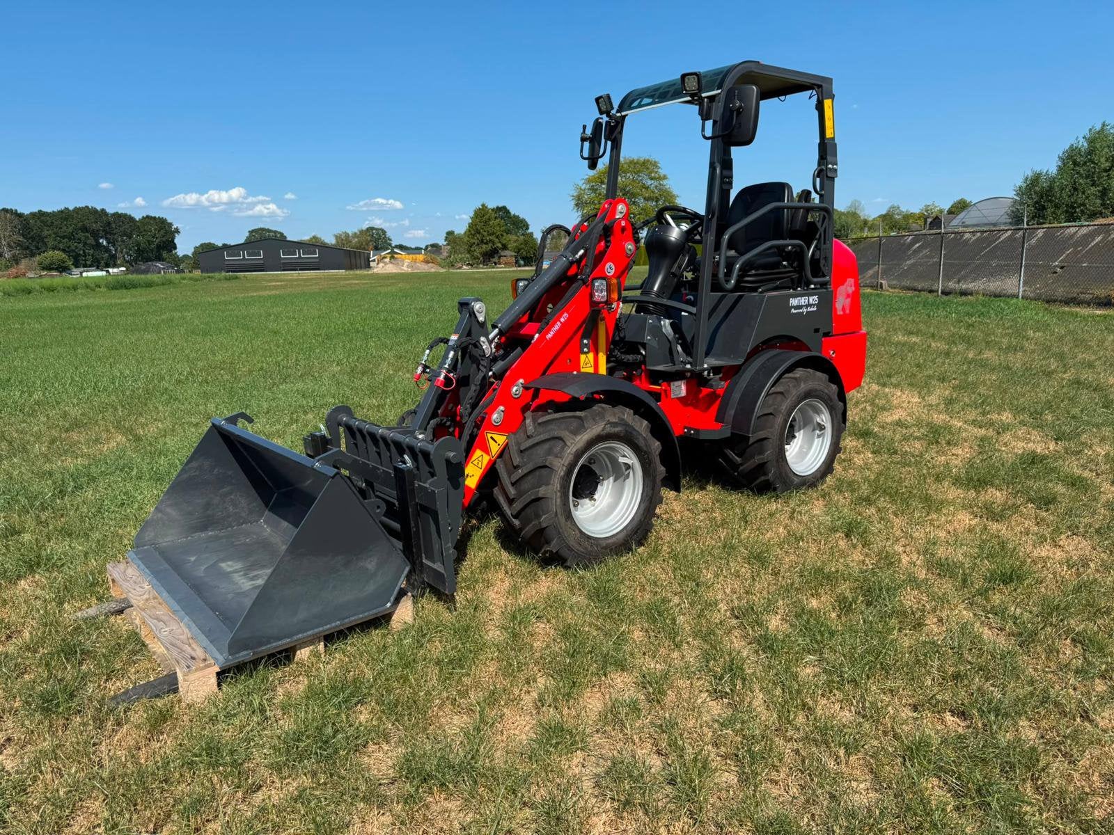 Panther W25 minishovel / loader DEMO!, Ophalen, Wiellader of Shovel