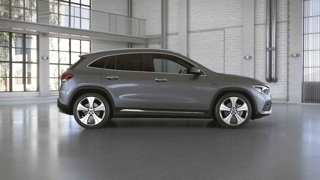 Mercedes-Benz GLA 250 e Progressive | Panoramadak | Trekhaak, Auto's, Mercedes-Benz, Gebruikt, 16 kWh, 160 pk, Leder en Stof