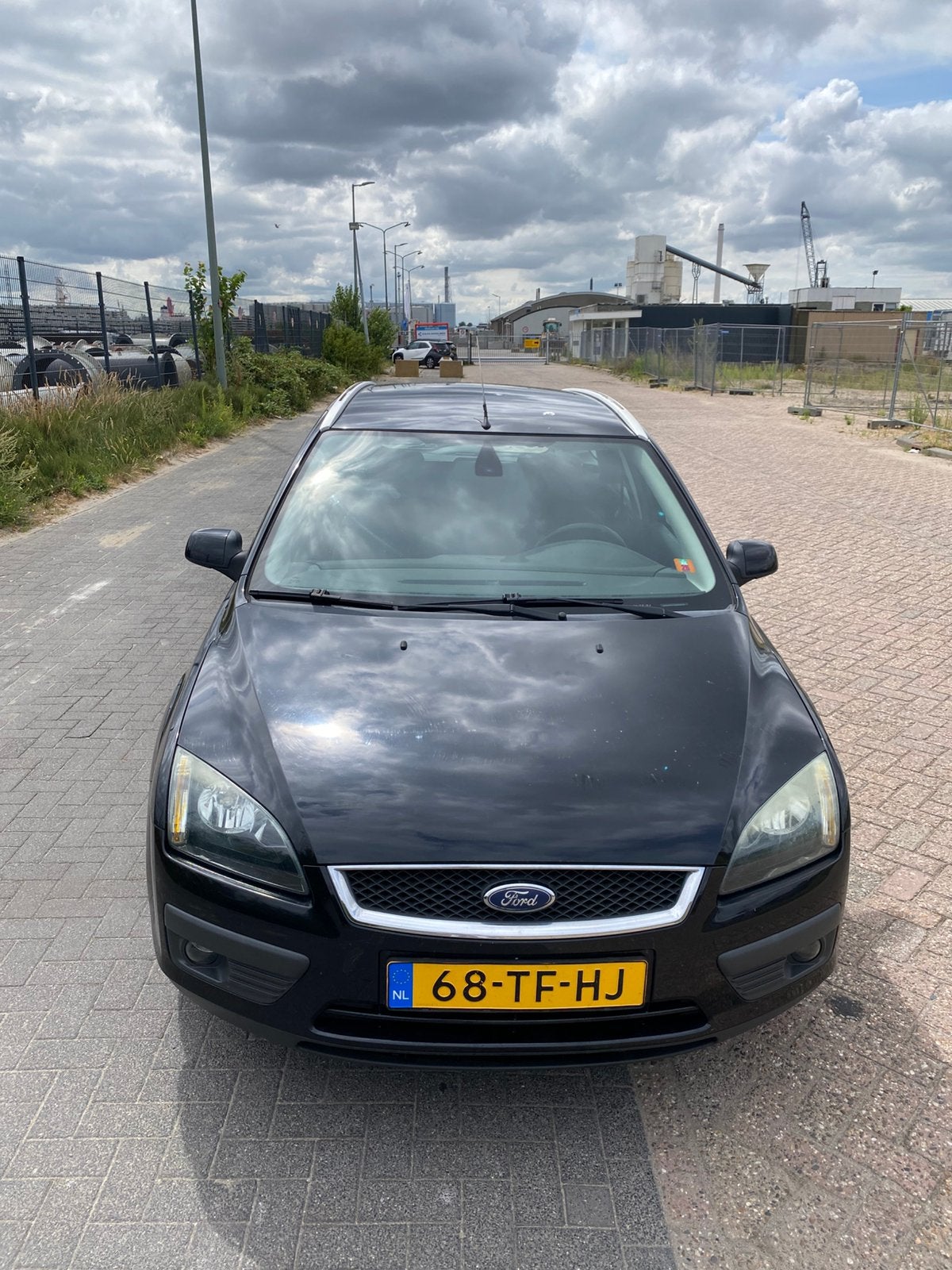 Ford Focus 1.6 74KW Wagon 2006 Zwart, 1596 cc, 15 km/l, 4 cilinders, 635 kg