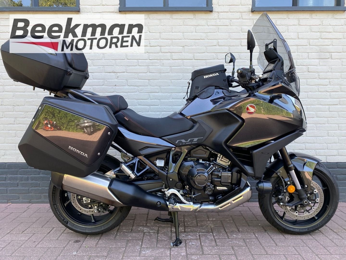 *VERKOCHT* HONDA NT 1100 DCT (bj 2023) 21,765 km, Motoren, 2 cilinders, HONDA, Motorrijbewijs A, Bedrijf