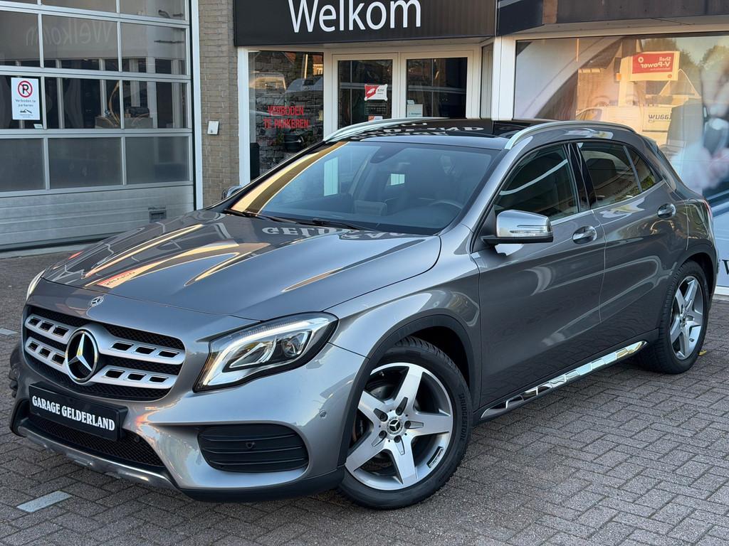 Mercedes-Benz GLA-klasse 180 Business Solution AMG | Pano |, Auto's, Mercedes-Benz, Gebruikt, Zwart, 4 cilinders, 122 pk