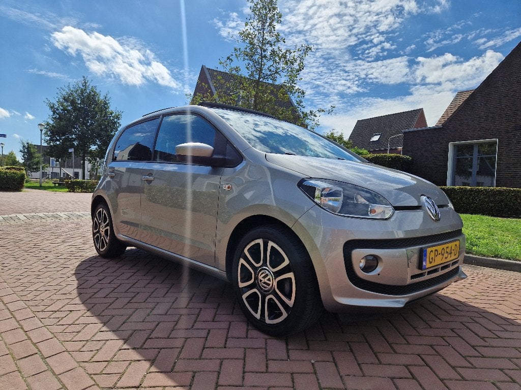 Volkswagen up! ORIG NL 2015 panorama dak VW up pano LAGE KM, Up!, Overige kleuren, Particulier, 3 cilinders