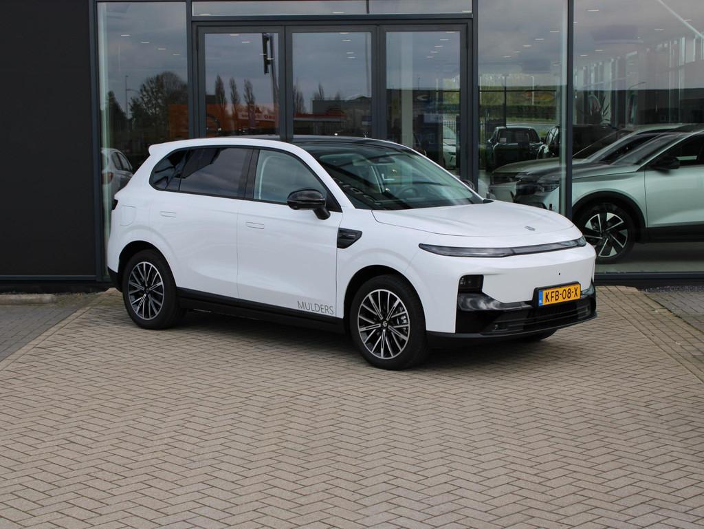 Leapmotor B10 Design ProMax 67.1 kWh NAVI / LMV / PANO, Auto's, Leapmotor, 12 maanden, Achterwielaandrijving, Gebruikt, 750 kg