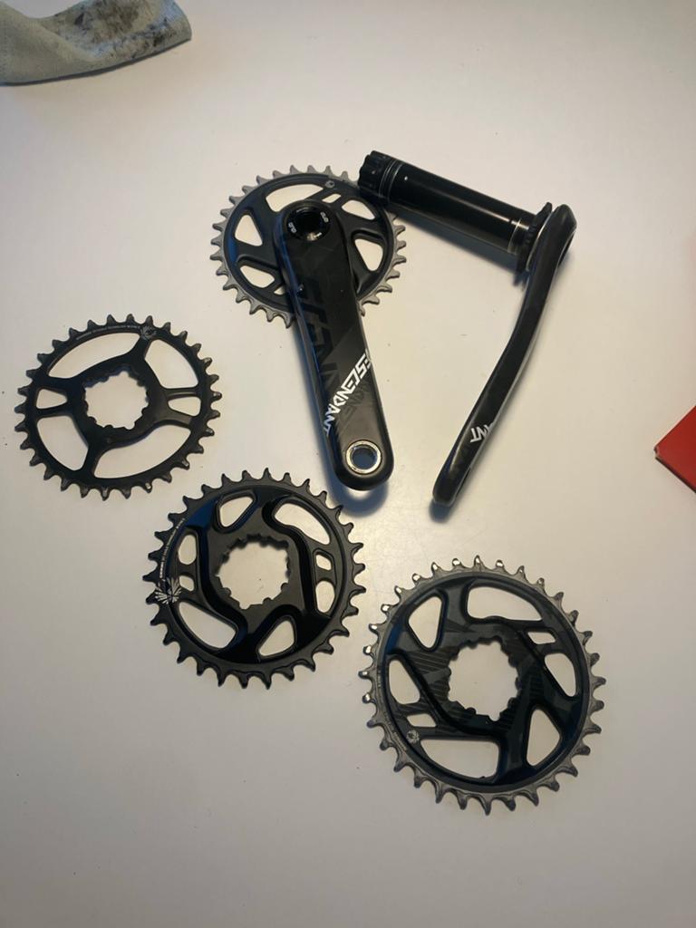 SRAM/Truvativ Carbon Descendant en 30/32t kettingbladen, Crankstel of Pedalen, Gebruikt, Ophalen of Verzenden, Aluminium