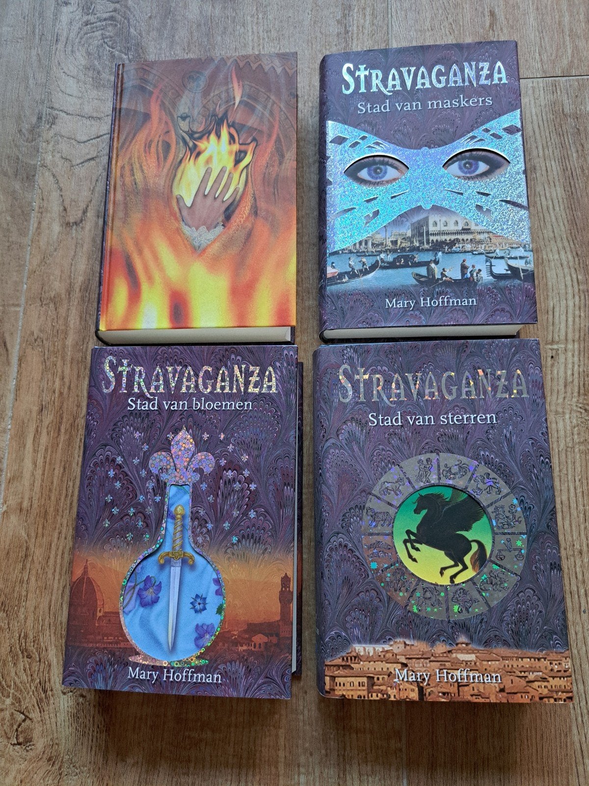 Stravaganza Serie - Mary Hoffman (4 boeken), Ophalen of Verzenden, Zo goed als nieuw