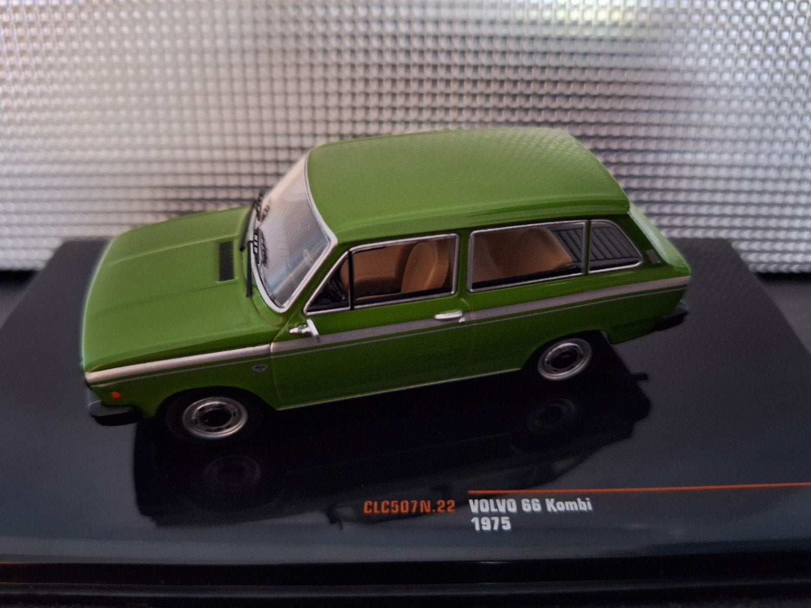 Volvo 66 Combi 1975 Schaal 1:43, Hobby en Vrije tijd, Overige merken, IXO, IXO, Nieuw