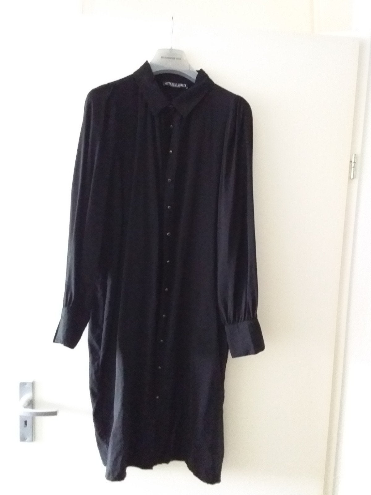 Zwarte half lange jurk. Juffrouw Jansen.Maat xxl., Kleding | Dames, Jurken, Zwart, Maat 46/48 (XL) of groter, Ophalen of Verzenden
