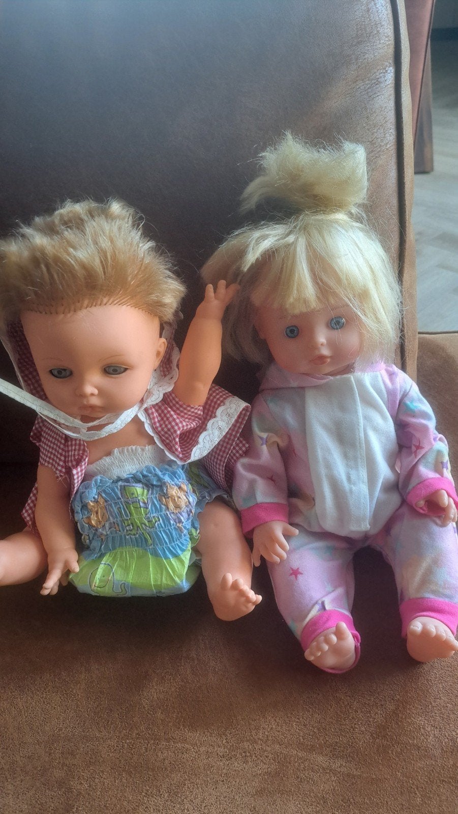 2 lieve popjes met kleertjes., Ophalen, Zo goed als nieuw, Pop