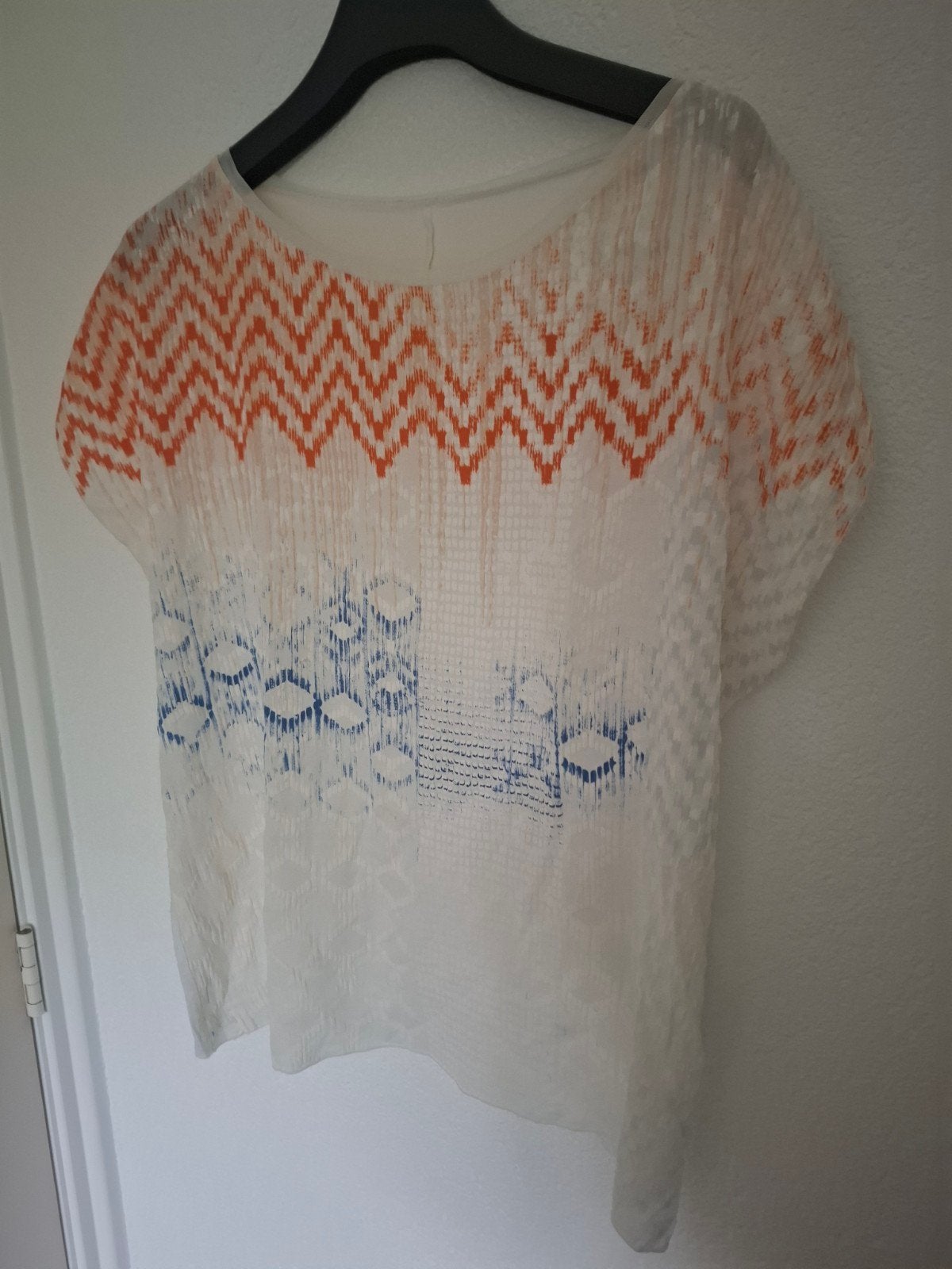 Zomerse Crème Top met Oranje en Blauwe Accent Maat 38/40, Maat 38/40 (M), Beige, Ophalen of Verzenden, Zo goed als nieuw