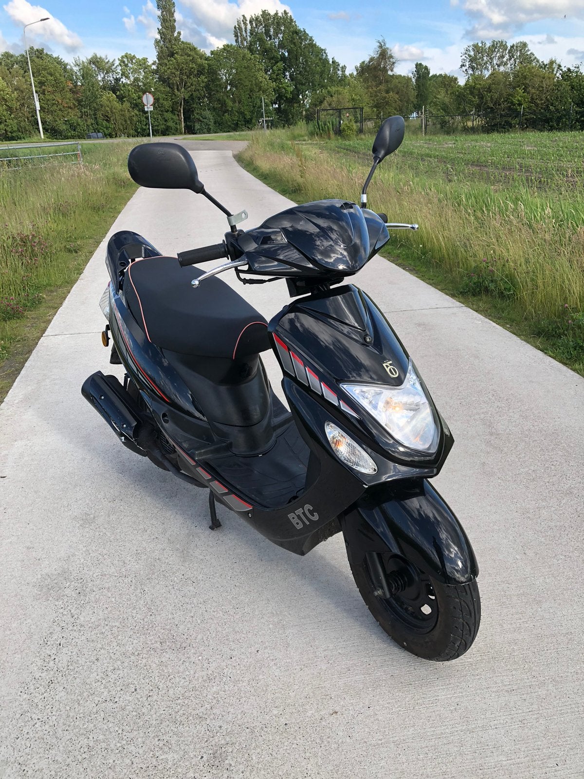 Btc city scooter 50cc 4 takt, Ophalen, Overige modellen, Maximaal 45 km/u, Zo goed als nieuw