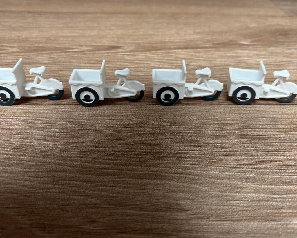 BAKFIETSEN WIT MINIATUUR 4 stuks, Ophalen of Verzenden, Zo goed als nieuw
