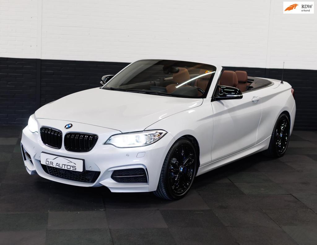 BMW 2-serie Cabrio M235i Centennial High Executive, Auto's, BMW, Achterwielaandrijving, Gebruikt, Euro 6, 1595 kg