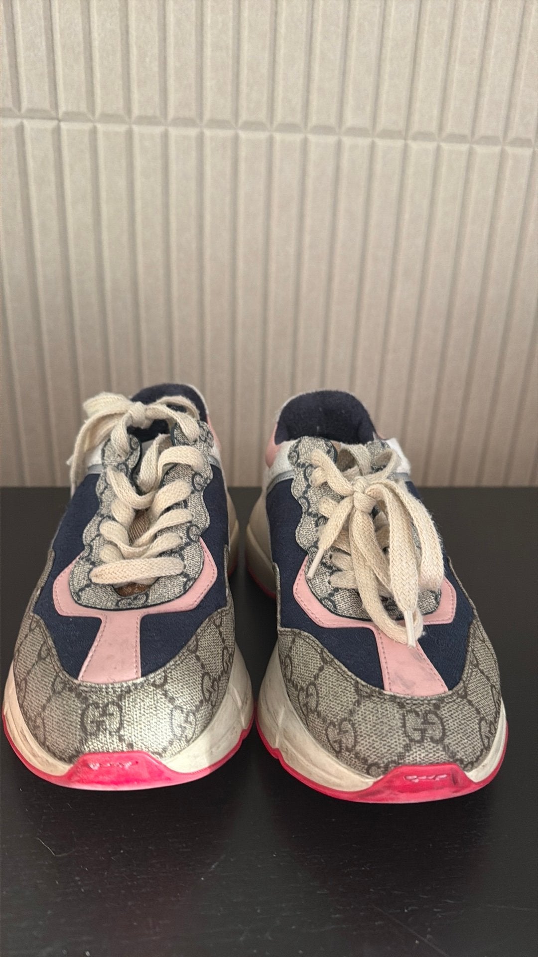 Schoenen gucci, Ophalen of Verzenden, Zo goed als nieuw, Zwart, Sneakers of Gympen