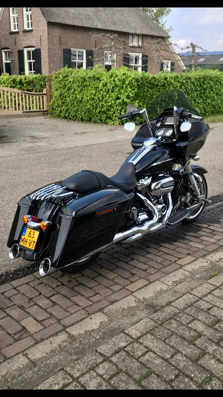 Gezocht!!!! m8 Screaming Eagle Street Cannon / S&S uitlaat, Motoren, Ophalen of Verzenden