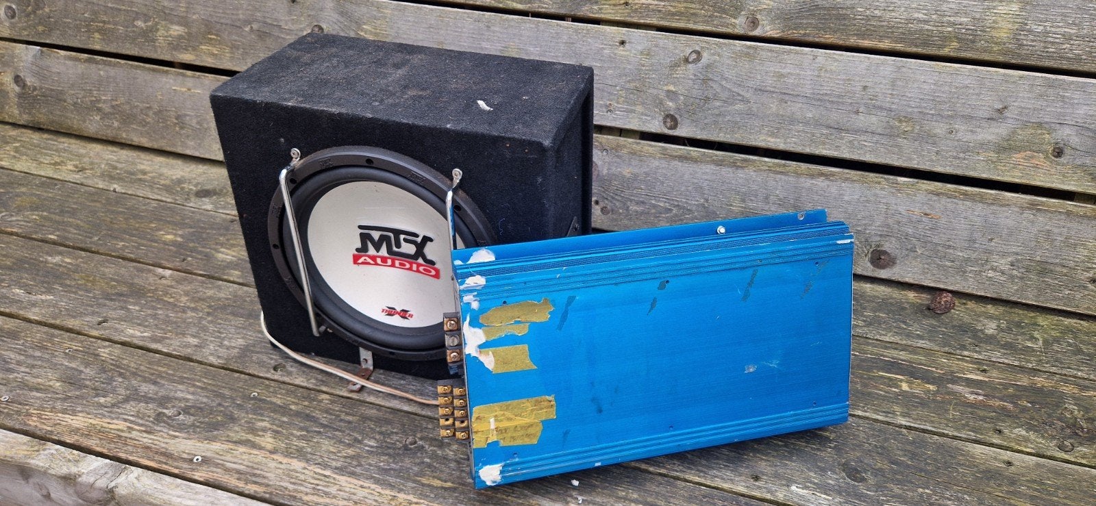 Subwoofer MTX met Rally versterker 900w, Auto diversen, Ophalen, Gebruikt