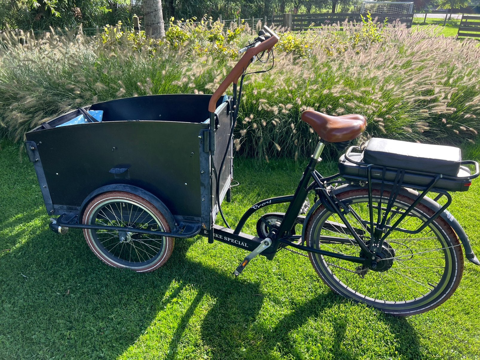 Troy bakfiets elektrisch, 4 kinderen of meer, Gebruikt, Huif, Ophalen